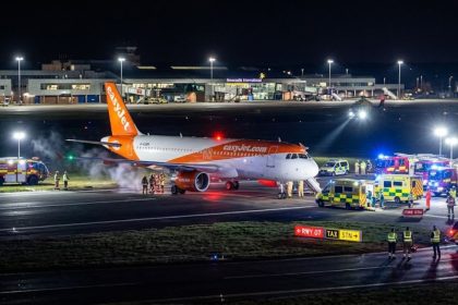 easyjet flight u2238 emergency landing newcastle